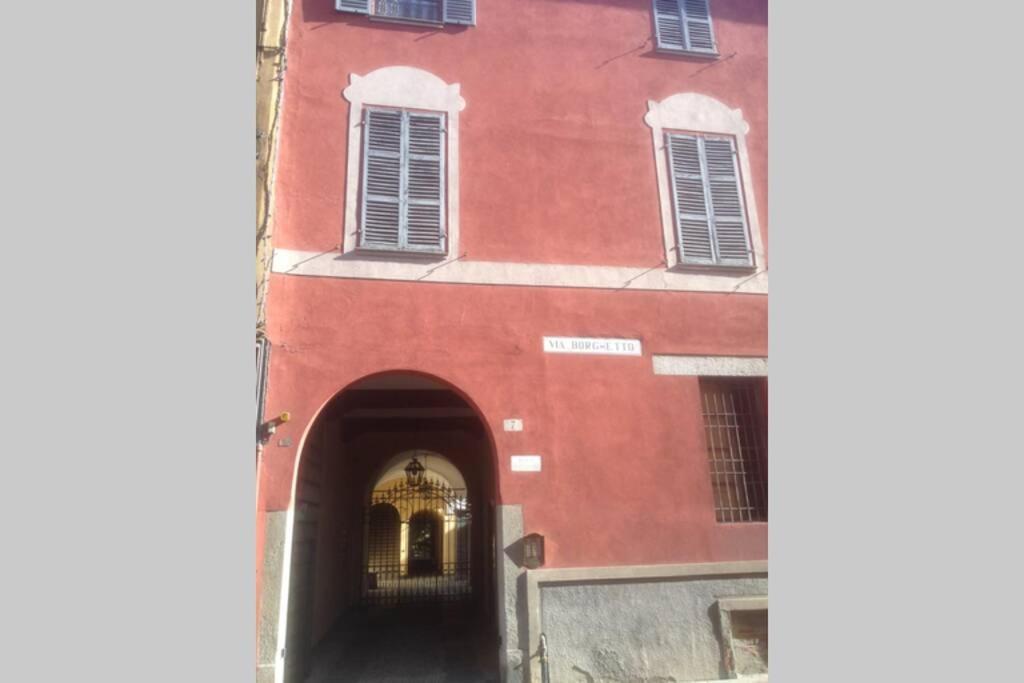 Cozy Apartment In Palazzo Malaspina Piacenza Luaran gambar