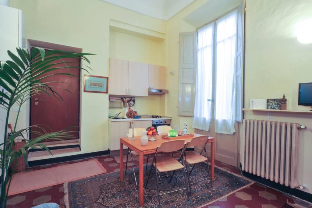 Cozy Apartment In Palazzo Malaspina Piacenza Luaran gambar